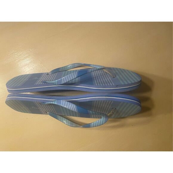 Vera Bradley Flip Flops - Picture 2 of 5